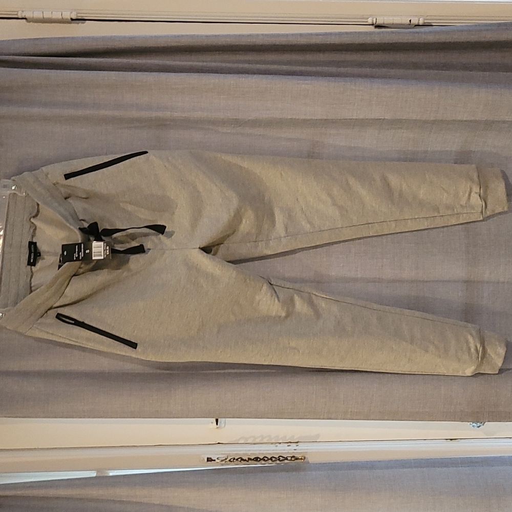 Mens light Grey sweats small NWT